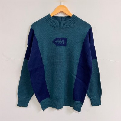 101 Arrow Printed Over Size Sweater " Green "