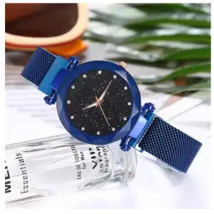 Diamond Dial Analog Casual Mesh Steel Magnet Strap Watch For Women