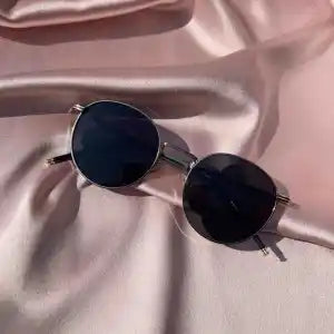 Jhumka Station Top Trendy Silver Metal Frame With Black Shaded Sunglasses For Men - Men's Black Sunglasses |