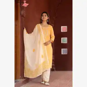 Aamayra Fashion House Yellow Stripe Printed Kurta With Cream Pant And Shawl Set For Women